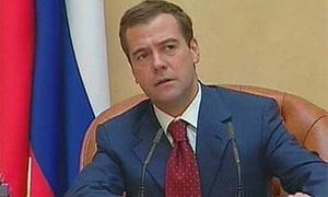 Медведев одобрил закон об образовательных программах в сфере искусств